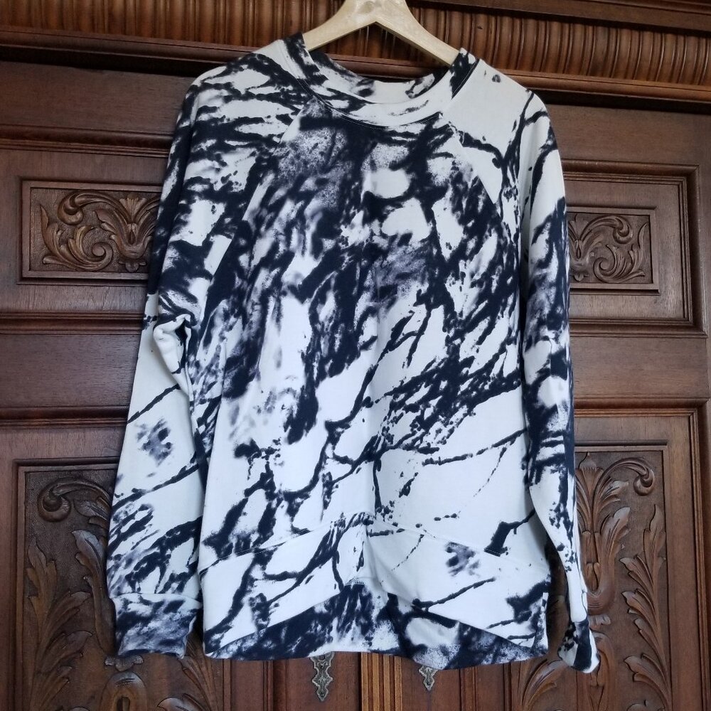 LIKE NEW Ink Print Sweatshirt